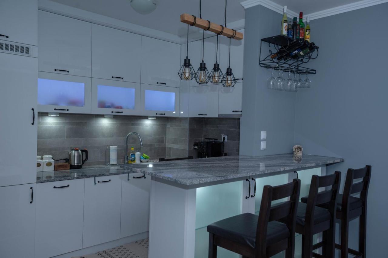 Athena Apartman Lukavica Esterno foto