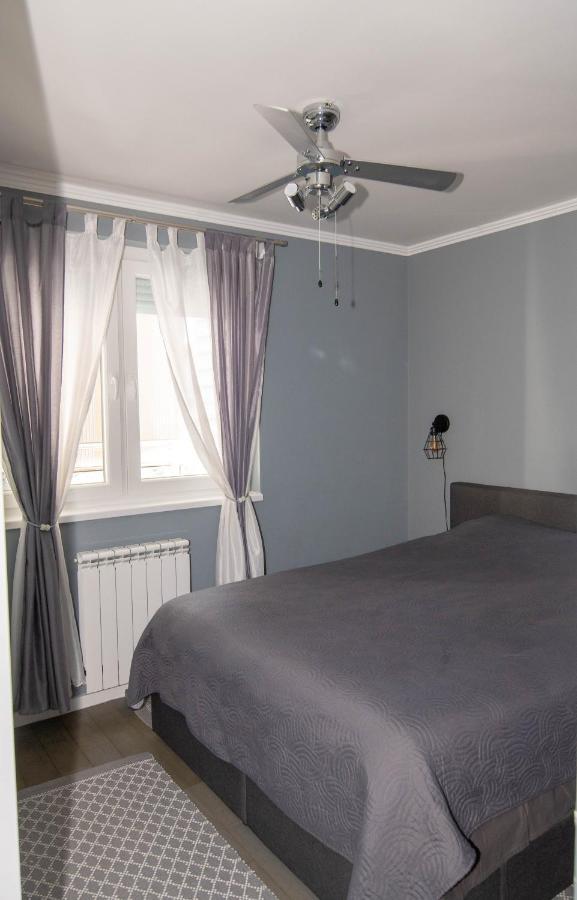 Athena Apartman Lukavica Esterno foto