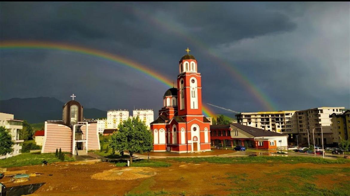 Athena Apartman Lukavica Esterno foto